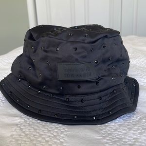 Steve Madden Waterproof Satin-Lined Bucket Hat Black Rhinestone